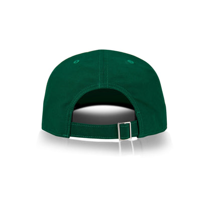 The Reebok Badge Cap in green is shown from the back, with a curved brim, adjustable strap and metal buckle, plus a moisture-wicking Speedwick sweatband. Displayed against a white background.